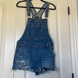Abercrombie + Fitch denim short overalls